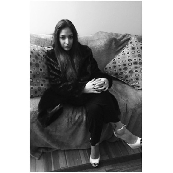 Ellen Tracy Faux Fur Coat - Picture 3 of 4